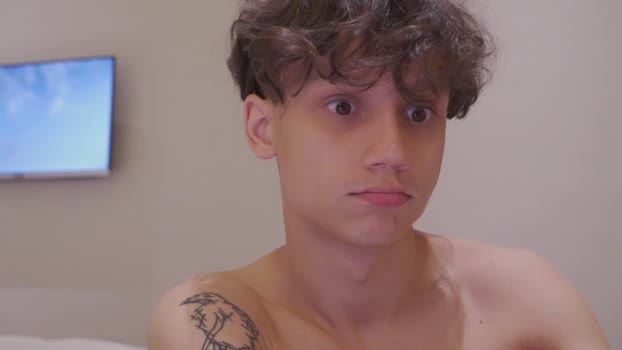 nicky_neal 12-10-2025 video kiss