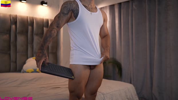 john_king29 14-10-2025 video kiss