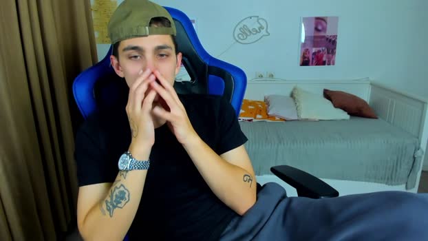 frank_mooree 17-10-2025 video sexymale