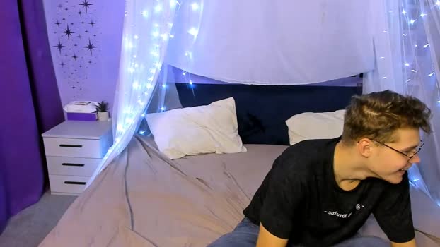 travis_wolf_ 19-10-2025 video suckcock