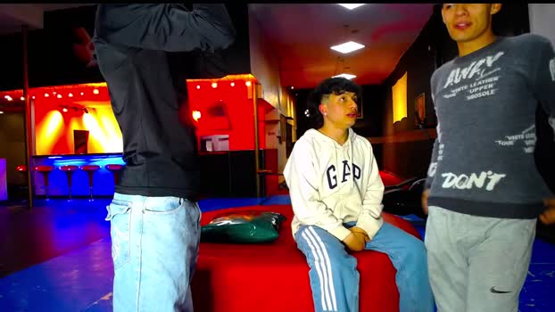 extrangers 19-10-2025 video bigcock