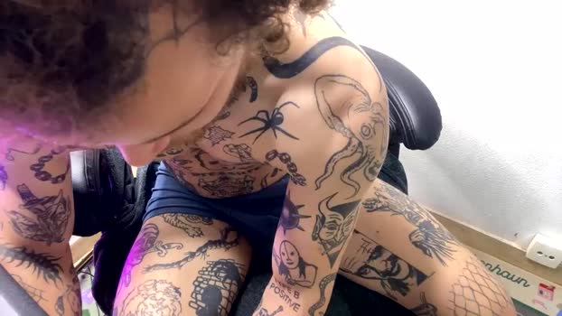 _layne 21-10-2025 video toy