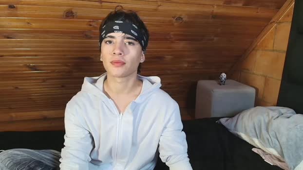 thiago_n_sam 24-10-2025 video legs