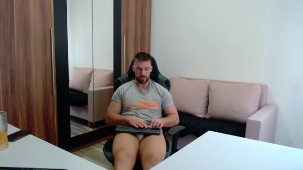 darius_94 26-10-2025 video horny