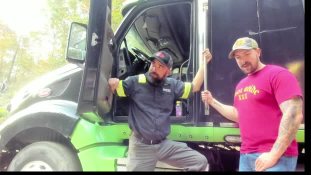 hardworkertn 26-10-2025 video sex