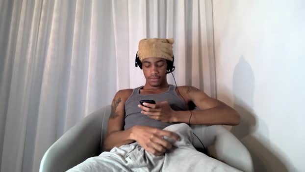 blackbulltitus 28-10-2025 video gay