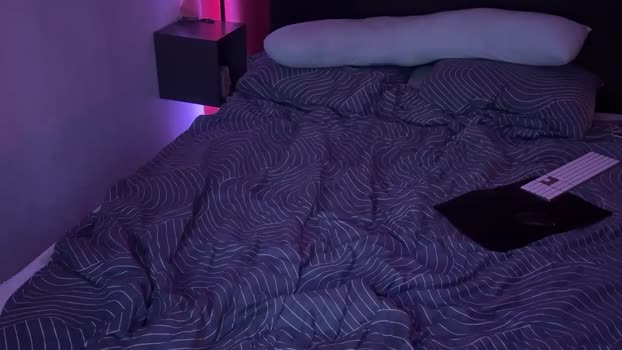 bigsnakeman1995 28-10-2025 video legs