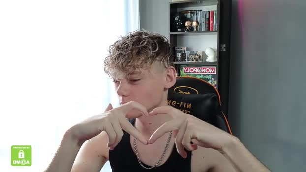 kirill_20_cm 31-10-2025 video lick