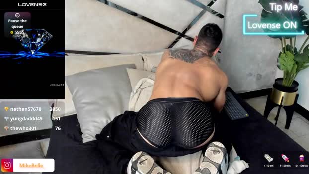 mike_belle 31-10-2025 video kissing