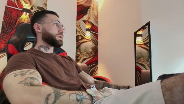 luke_davis01 04-11-2025 video skinny