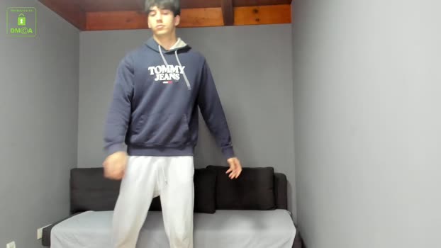 hotflirtyfella 15-11-2025 video amateur