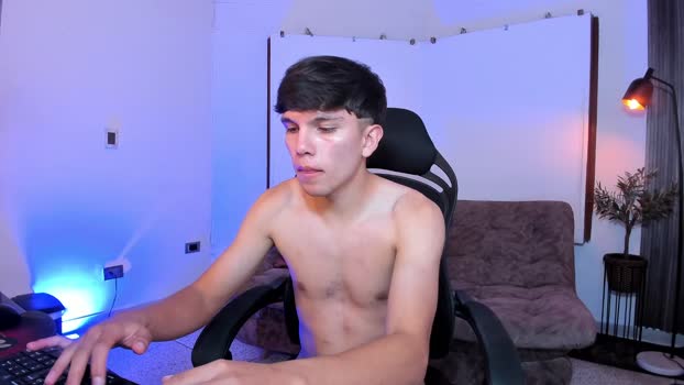 party_guyssex 18-11-2025 video Pretty