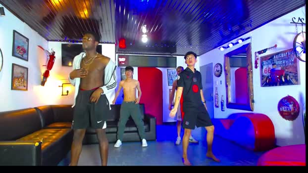 extrangers 30-11-2025 video jackoff