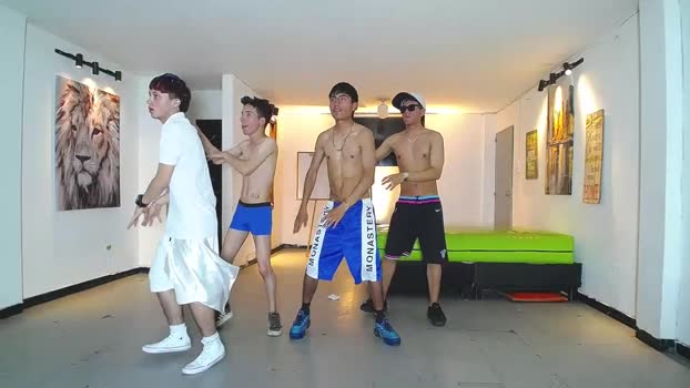 gnecos 01-12-2025 video kissing