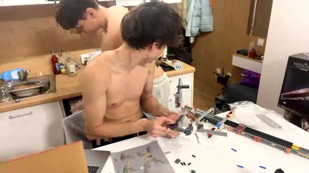 dimamozaev400 07-12-2025 video kissing