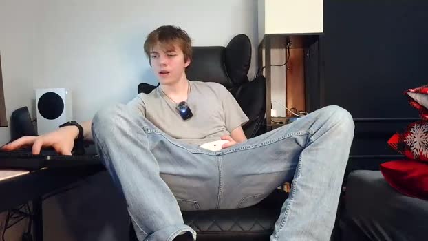 bobby72738 16-12-2025 video sexymale