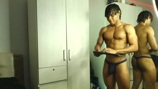 marcelo_dosantos77 19-12-2025 video striptease