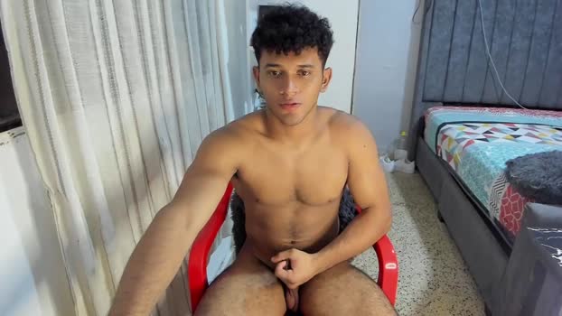 fox_evans 28-12-2025 video kissing