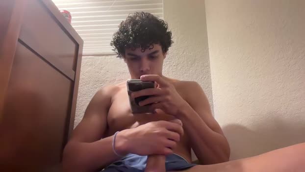 itstarzan 28-12-2025 video kiss