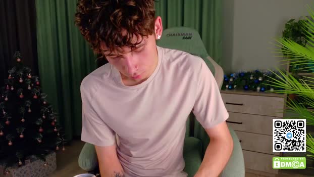 mark_safr 10-01-2026 video kissing