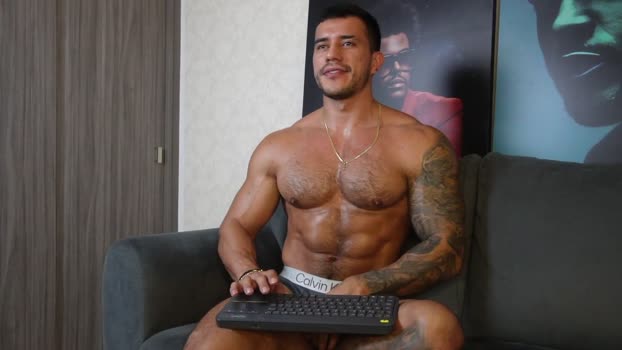 garret_alvin_ 13-01-2026 video beauty