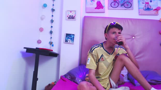 iam_lukas__ 14-01-2026 video kissing