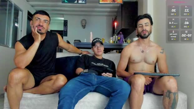 straight__friends 16-01-2026 video striptease