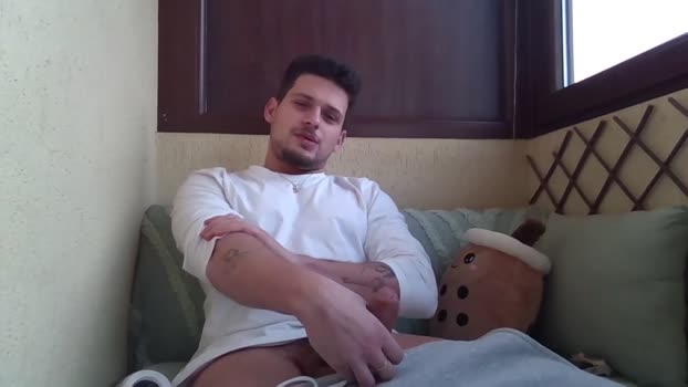 roberto_twink1 18-01-2026 video striptease