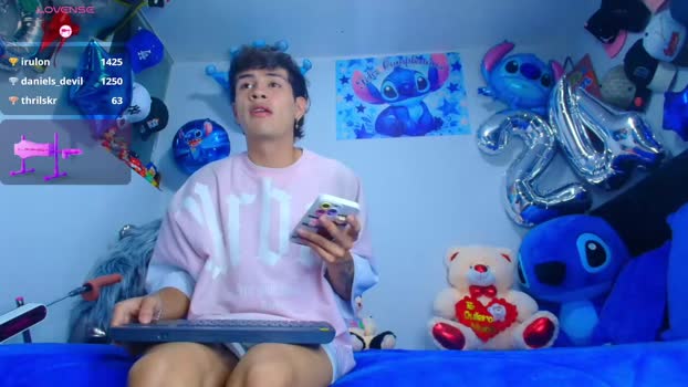 bryam_hot 04-02-2026 video kissing