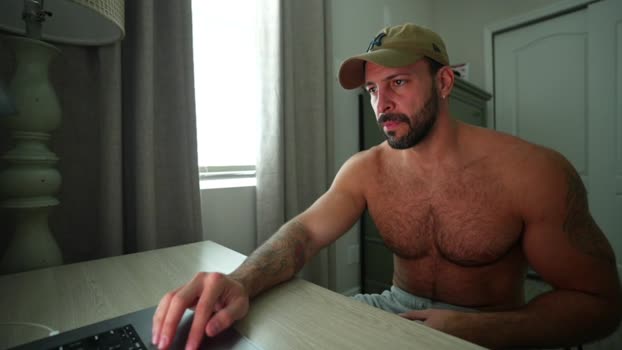 brucestryker 04-02-2026 video kissing