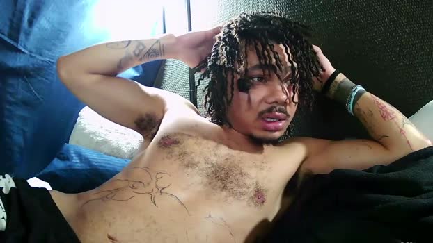 pbandjames 18-02-2026 video kissing