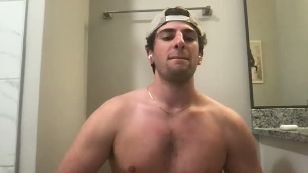 hungnhornystud 11-03-2026 video striptease