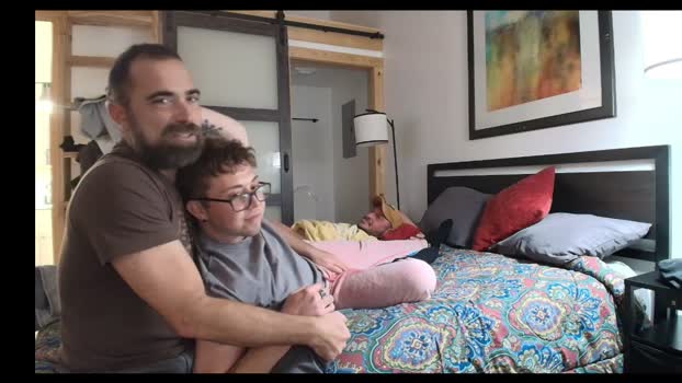 hardworkertn 25-03-2026 video kiss