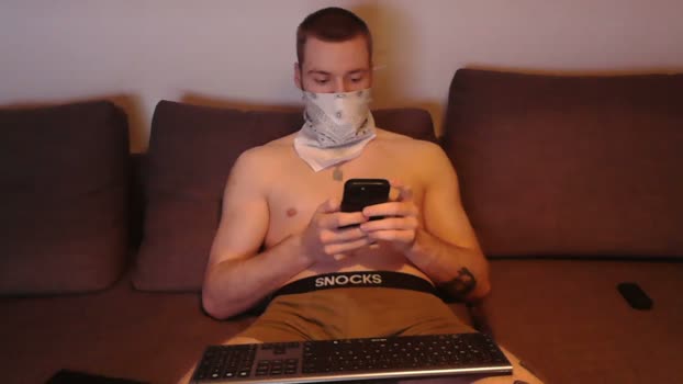 wolf021221 07-04-2026 video kissing