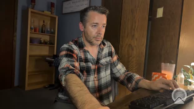 chrisw8121 13-04-2026 video play