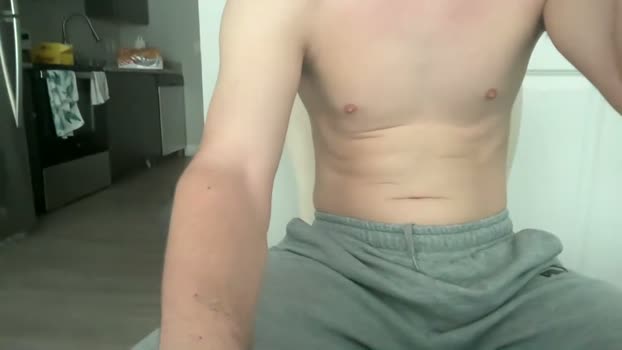 noahsmith1900 13-04-2026 video kissing