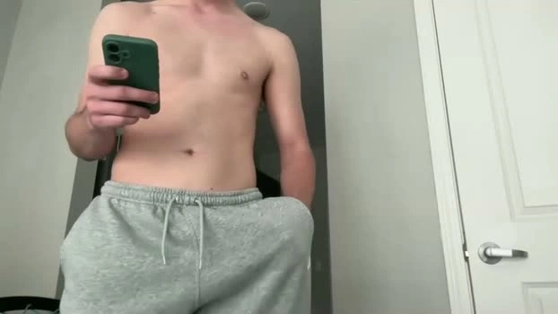 noahteaseme14 18-04-2026 Gay spanking kissing Video