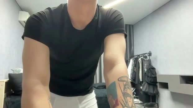 maxwoolf 18-04-2026 Gay harddick sexyfeet Video