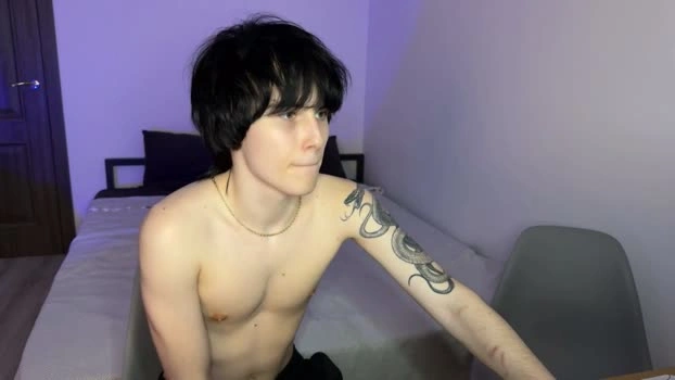 ar1zze 21-04-2026 Gay Show kiss Video