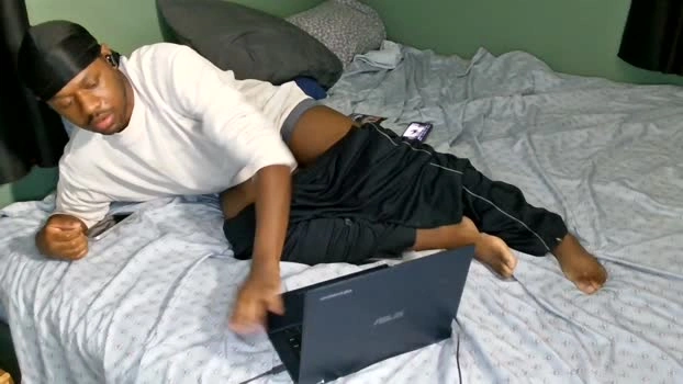 chicagothirdleg 21-04-2026 Gay big kinky Video