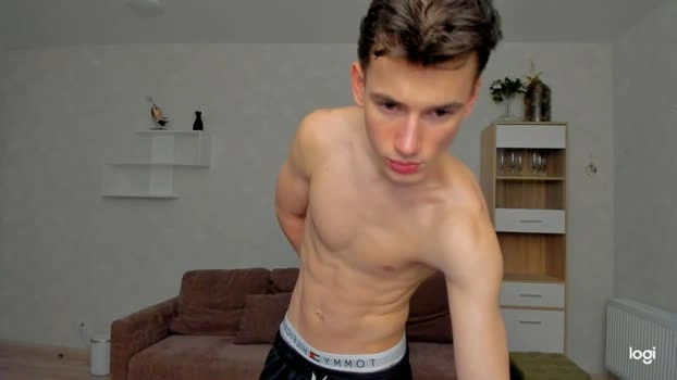 max_foks_ 22-04-2026 Gay Show Nude Video