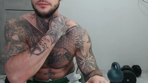 maxi_foxxx 25-04-2026 Gay striptease fingering Video