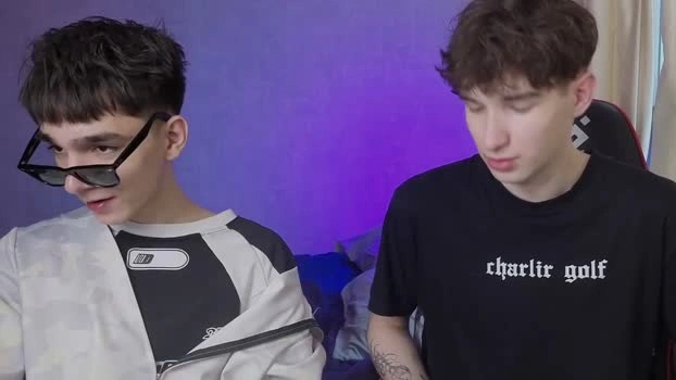 drinklinov 25-04-2026 Gay play beauty Video