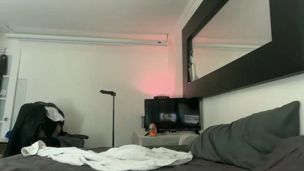 flyerstud_mtl 25-04-2026 Gay legs kinky Video