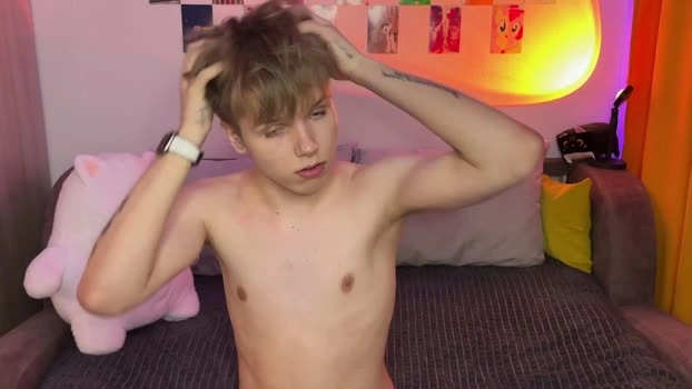 metratok 27-04-2026 Gay gay kissing Video