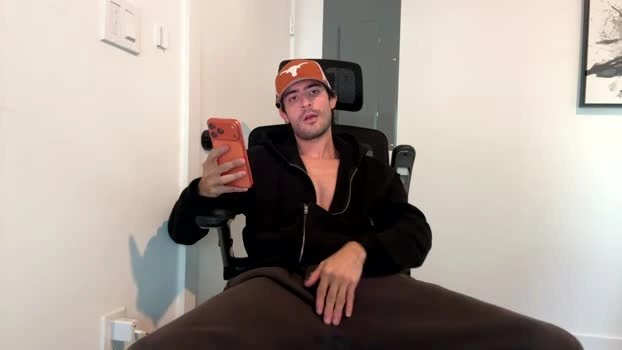 ckeefer96 29-04-2026 Gay ass toys Video