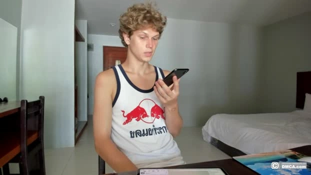 maxim_burn 29-04-2026 Gay deep ass Video