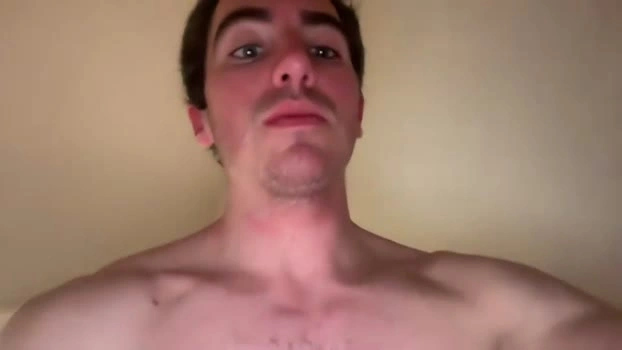 shirtlesshunk15 29-04-2026 Gay jerking striptease Video