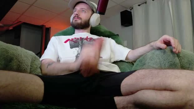 digbicknik 02-05-2026 Gay strip lovense Video