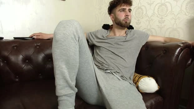 kyloeast 05-05-2026 Gay sexykitty kiss Video